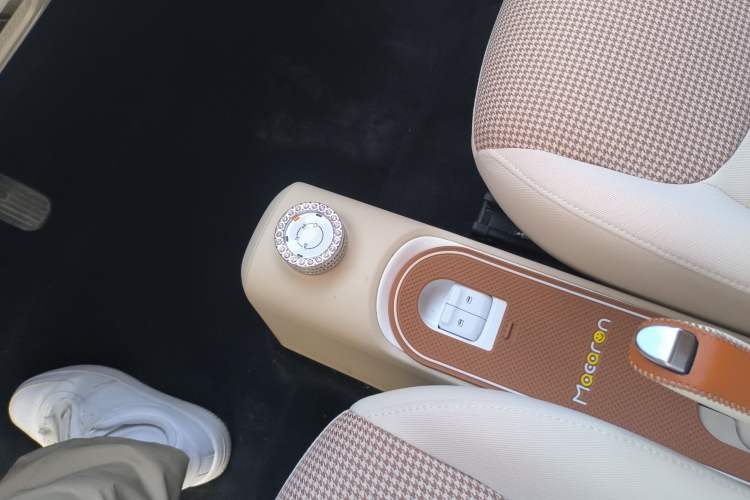 Used Wuling Hongguang MINIEV 2024 3rd Generation 215km Advanced Version