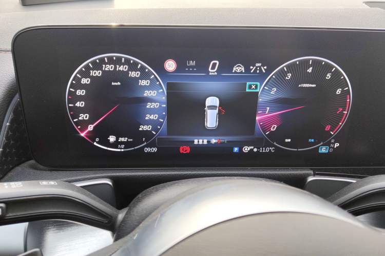 Used Mercedes-Benz GLB 2025 GLB 220 Sport Edition