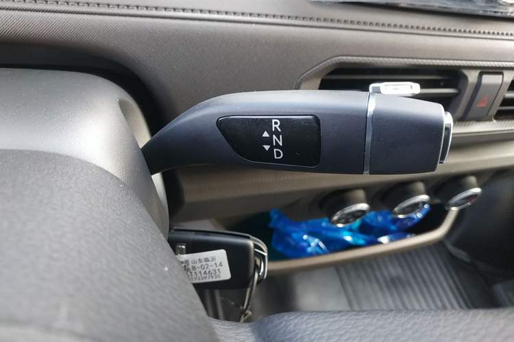 Used JMC E Fushun 2025 Model, Open Window Version, 41.86 kWh, Short Axle, Low-roof
