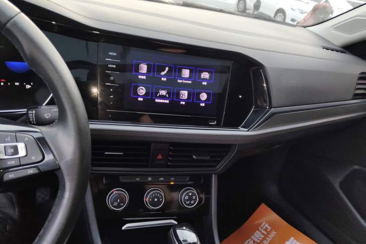 Used Volkswagen Sagitar 2021 200TSI DSG Excellence Edition Audio And AC Panel