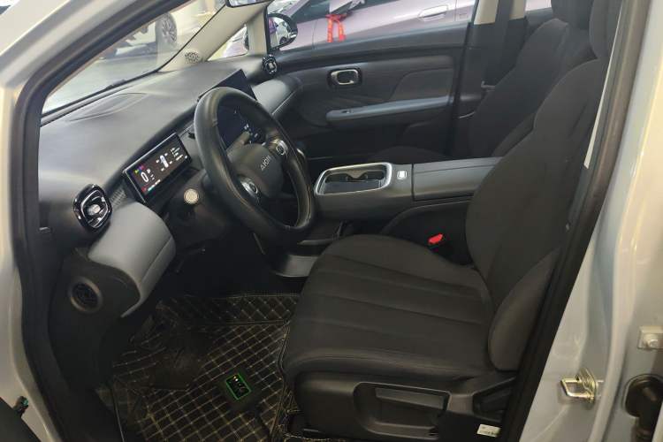 Used AION UT 2025 330 Starlight Edition