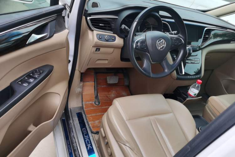 Used Buick GL8 2018 ES 28T Luxury Model China VI Standard Driver Seat