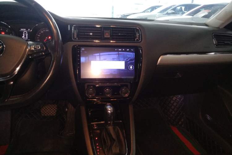 Used Volkswagen Sagitar 2018 280TSI DSG Comfort Model
