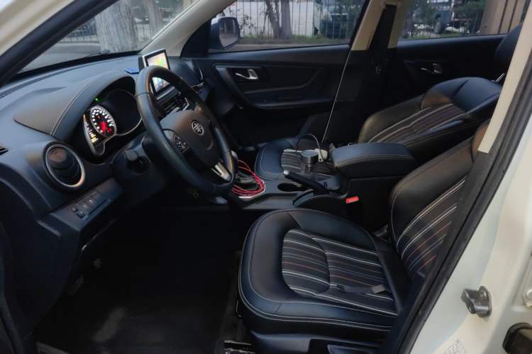 Used Bestune X40 2017 1.6L Automatic Luxury Model Left Front Seat