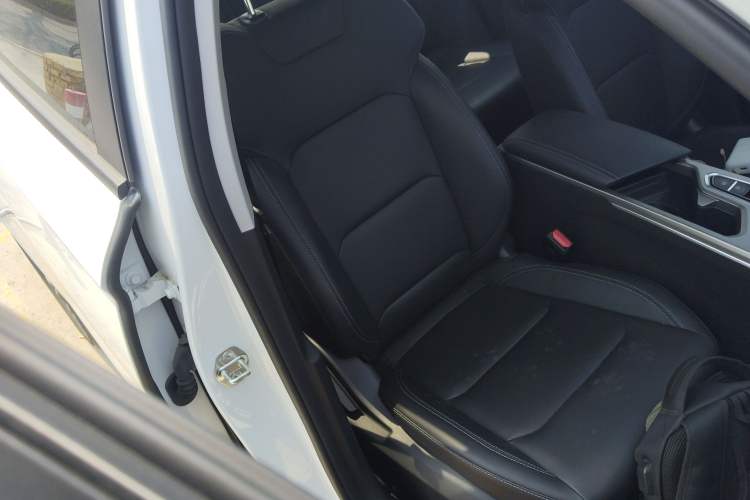 Used Geely Auto Emgrand 2025 4th Generation 1.5L CVT Longteng Edition
