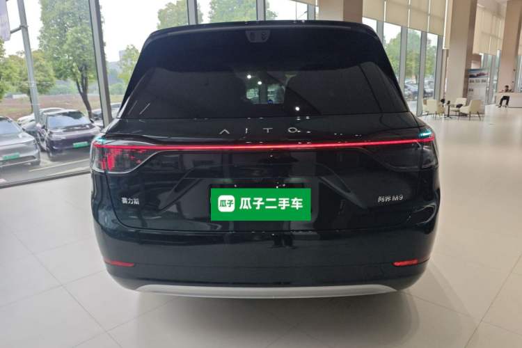 Used Hima AITO M9 2025 Extended-Range Ultra Version 52 kWh 6-Seater Rear