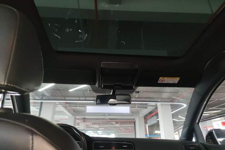 Used Volkswagen Golf 2016 1.4TSI Automatic R-Line Headliner