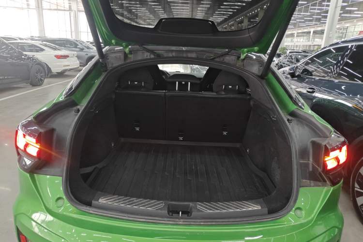 Used Lynk & Co 05 2022 05+ 2.0TD Automatic Exploration Edition
