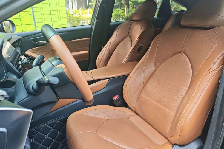 Used Toyota Avalon 2022 Dual-Engine 2.5L XLE Premium Edition
