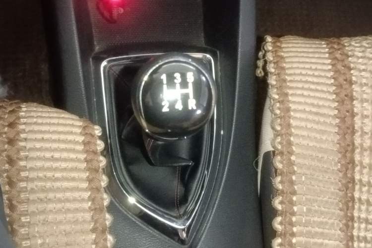 Used CHANGAN KAICHENG Oushang A600 2016 1.5L Manual Luxury 7-Seater
