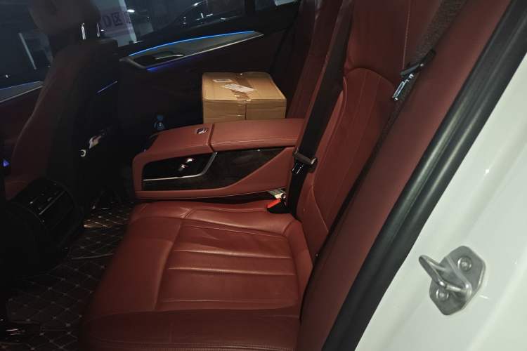 Used BMW 5 Series 2018 Restyled 530Li Leading Edition M Sport Package