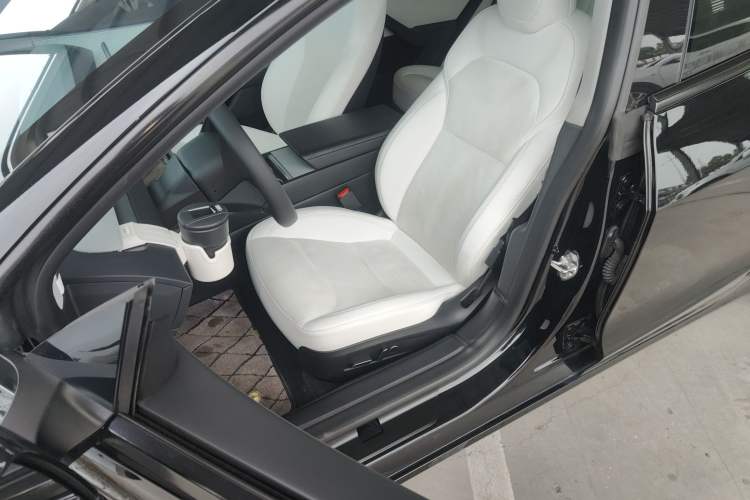 Used Tesla Model 3 2023 Rear-Wheel-Drive Version