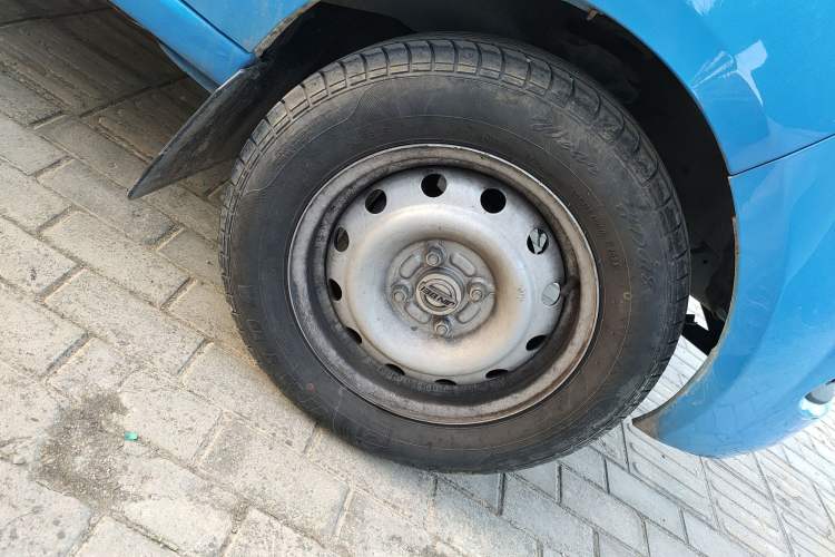 Used Jinbei Hiace X30 2023 1.5L Super-Enjoyment Van 2/5 Seats Non-Air-Conditioned Version SWC15M Right Front Wheel Hub