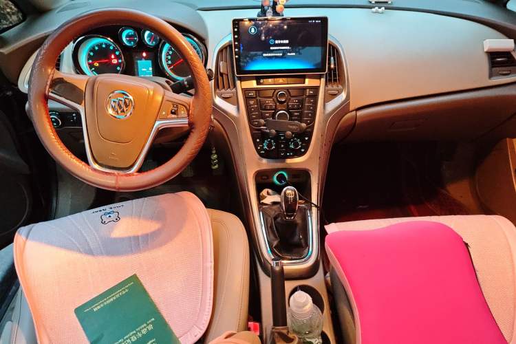 Used Buick GT 2013 GT 1.6L Manual Entry-Level Model Audio And AC Panel