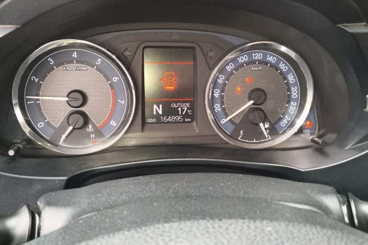 Used Toyota Corolla 2014 1.6L CVT GL-i Leather Edition Instrument Cluster