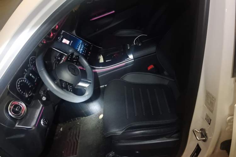 Used Mercedes-Benz C-Class 2023 Restyled C 260 L Sport Edition Left Front Seat