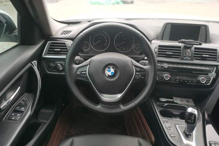 Used BMW 3 Series 2017 318Li Fashion Model