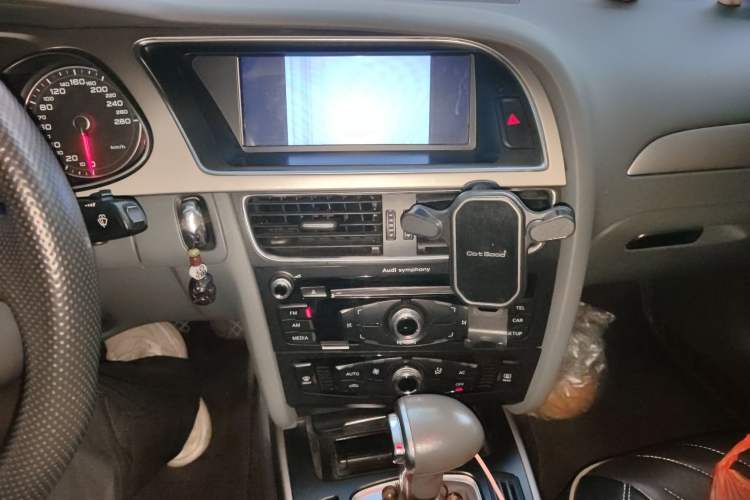 Used Audi A4L 2013 30 TFSI Automatic Comfort Model
