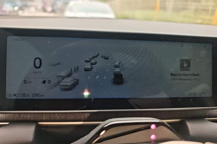 Used Nio ES6 2024 75 kWh