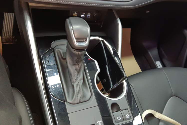 Used Toyota Highlander 2023 2.5L Smart Electric Hybrid Dual-Engine Four-Wheel Drive Prestige Version – 7 Seats
