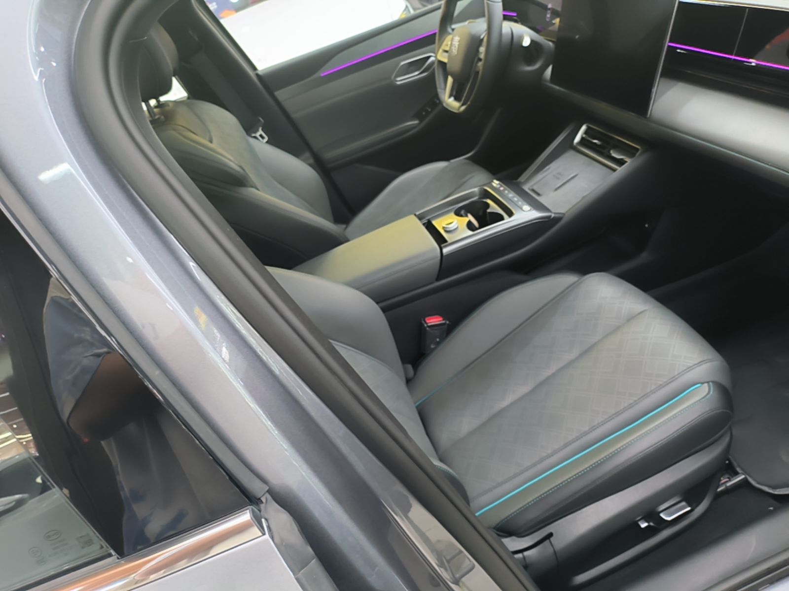 BYD Qin L 2025 EV 545KM Excellence Edition — снимка 19