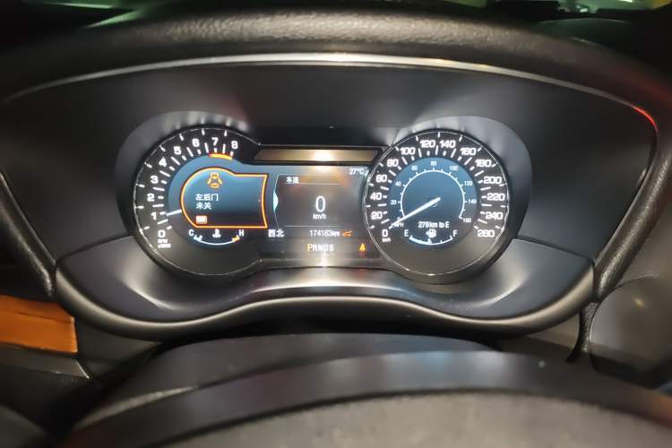 Used Lincoln MKC 2016 2.0T Two-Wheel Drive Luxury Edition Instrument Cluster