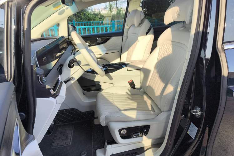 Used FORTHING Xinghai V9 2024 1.5TD 200km Qingyunti Series Premium Version
