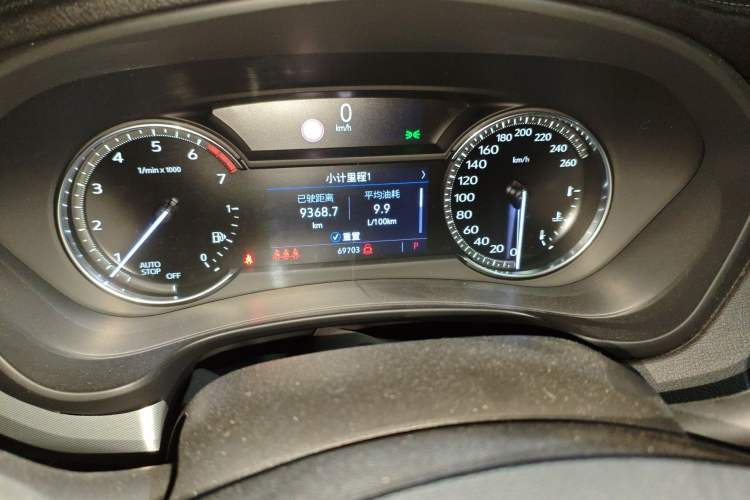 Used Cadillac XT4 2020 28T Two-Wheel-Drive Leading Version Odometer Close Up