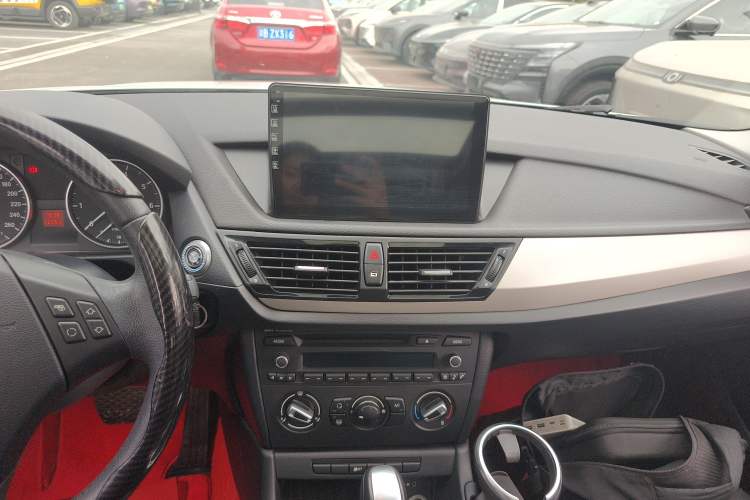 Used BMW X1 2013 sDrive18i Fashion Model
