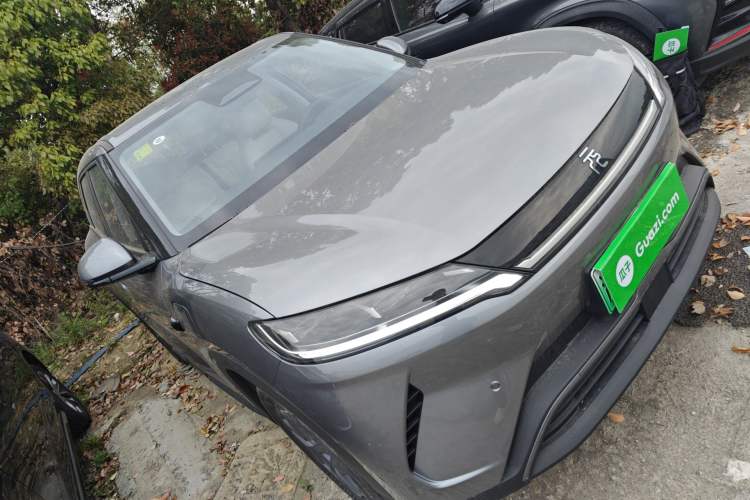 Used BYD Yuan UP 2025 Intelligent Driving Version 401 KM Dynamic Edition Front Right 45 Deg