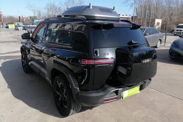 Used Formula Leopard Titanium 3 2025 501 km Four-Wheel Drive Drone Edition Rear Left 45 Deg