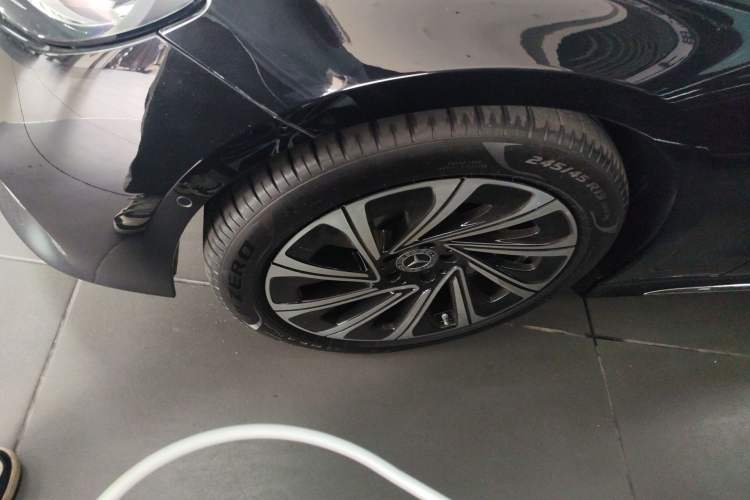 Used Mercedes-Benz E-Class 2024 E 300 L Luxury Model Left Front Wheel Hub