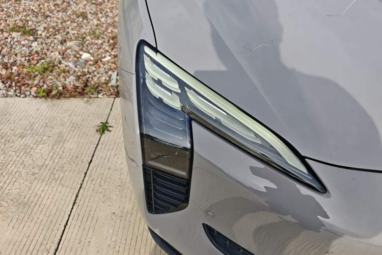 Used Hongqi EH7 2024 690 Pro Exterior 3