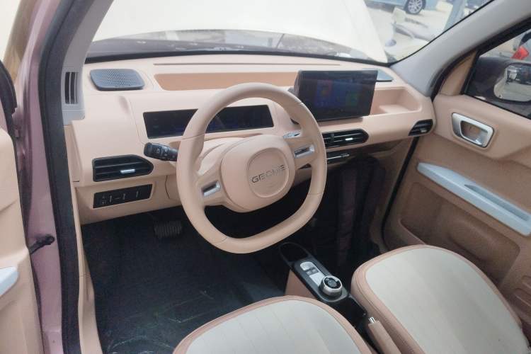 Used Geely Galaxy Panda 2023 Panda Mini 200km Endurance Bear