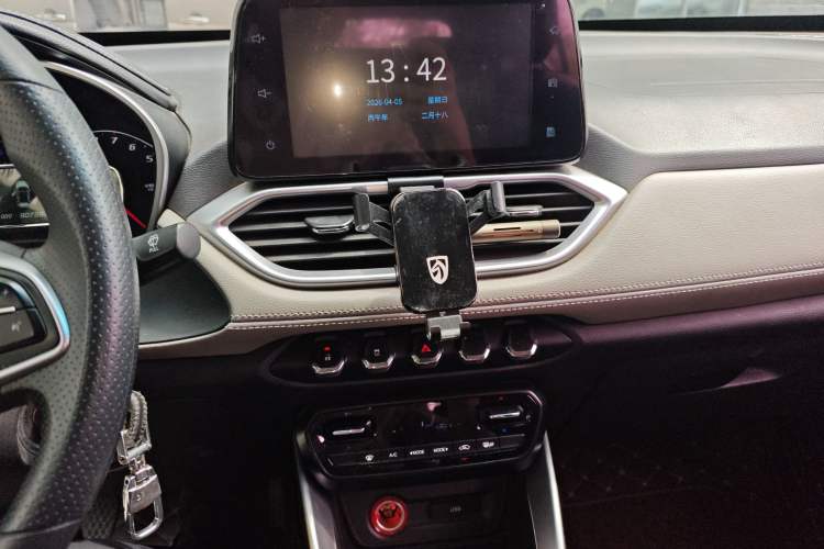 Used Baojun 510 2017 1.5L Manual Fashion Model