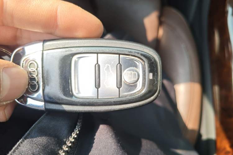 Used Audi A8 2013 A8L 45 TFSI quattro Comfort model