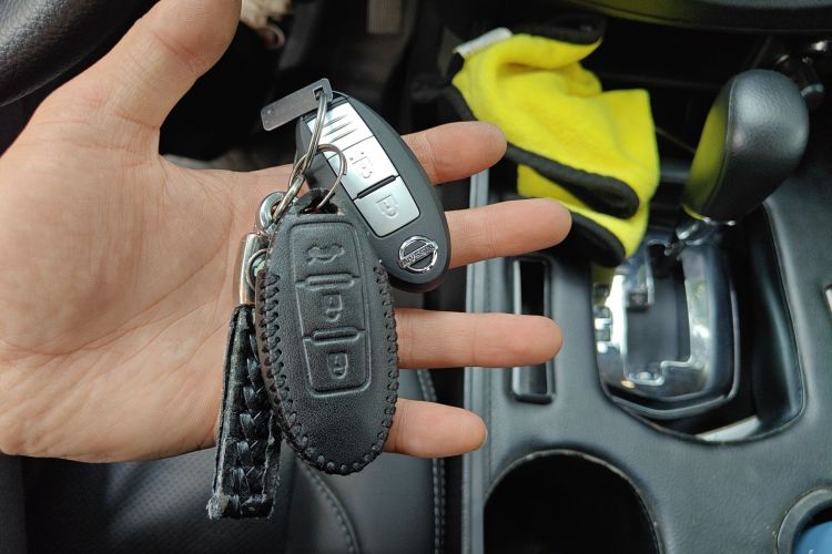 Used Nissan Terra 2020 2.5L XL Upper Automatic Two-Wheel Drive Luxury Edition Vehicle Key