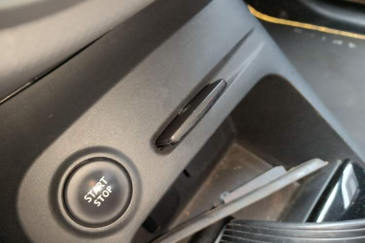 Used Renault Captur 2015 1.2T Automatic Comfort Edition