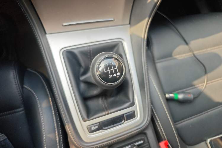 Used MG 6 2017 20T Manual Luxury Smart Connect Version China V Standard