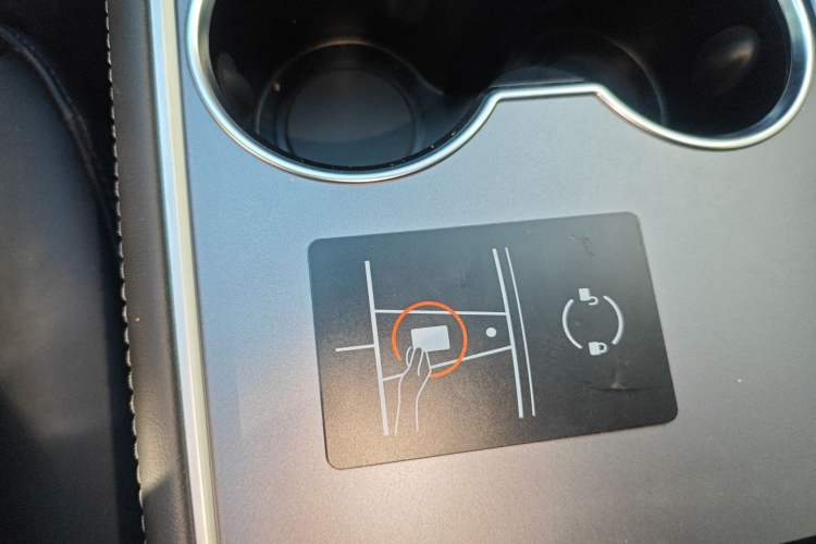 Used Tesla Model Y 2024 Rear-Wheel-Drive Version Interior 1