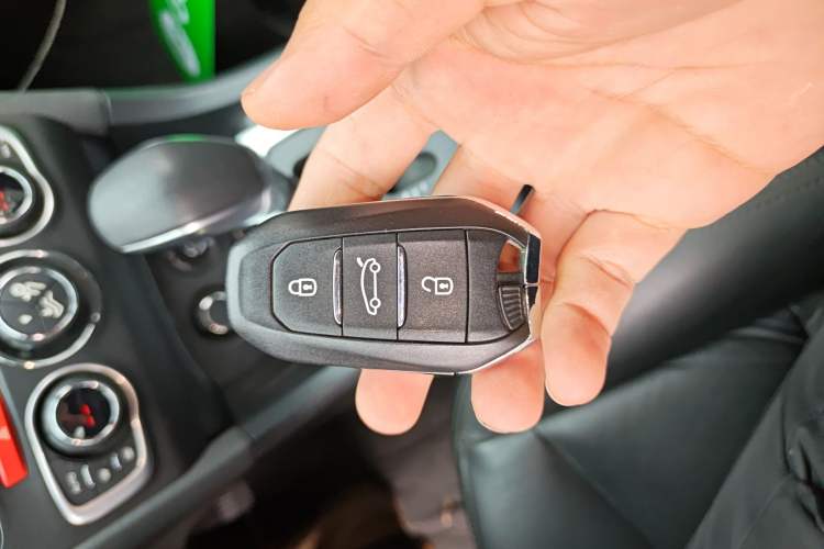 Used Citroen C4L 2014 1.6THP Intelligent Drive Automatic Dynamic Model Vehicle Key