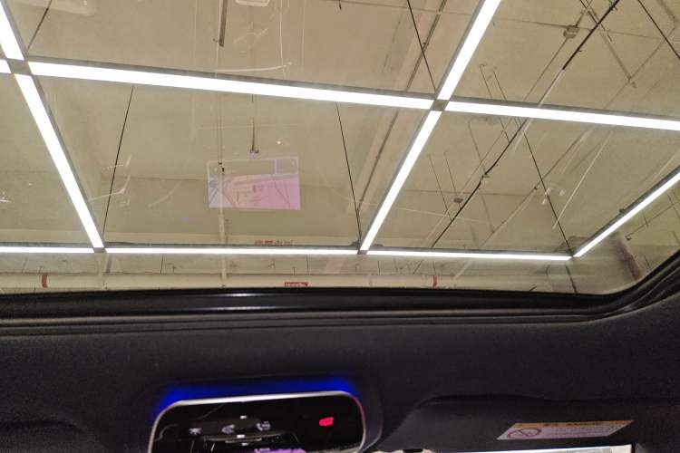 Used Mercedes-Benz C-Class 2023 Restyled C 260 L Night Edition Sports Version Headliner