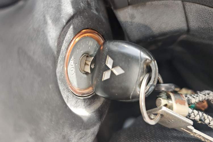 Used Mitsubishi ASX 2013 2.0L Manual Two-Wheel Drive Comfort Edition