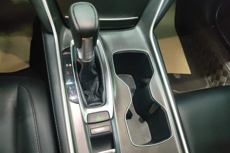Used Honda Accord 2022 260TURBO Luxury Edition Gear Lever