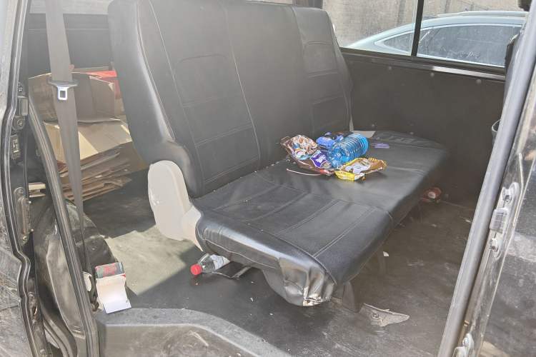 Used FORTHING Lingzhi 2022 M5 1.6L Practical Model 5 Seats
