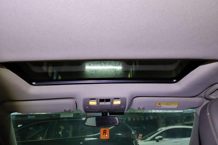 Used Chevrolet Malibu 2018 530T Automatic Luxury Edition Headliner