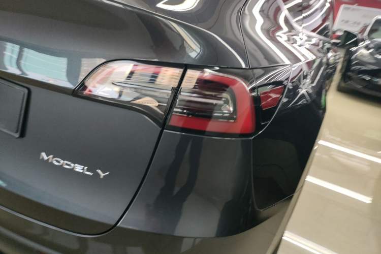 Used Tesla Model Y 2024 Rear-Wheel-Drive Version
