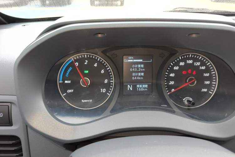 Used Wuling Yangguang 2024 300KM Comfort Version Passenger Van 75kW Instrument Cluster