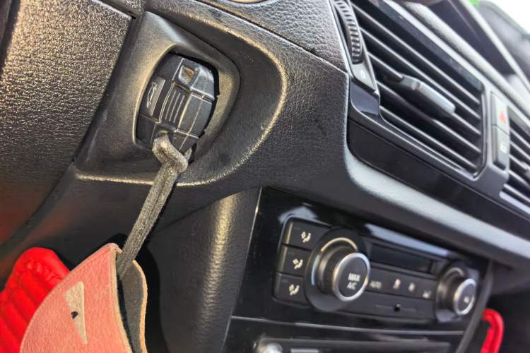 Used BMW X1 2013 sDrive18i Sport Design Package Vehicle Key