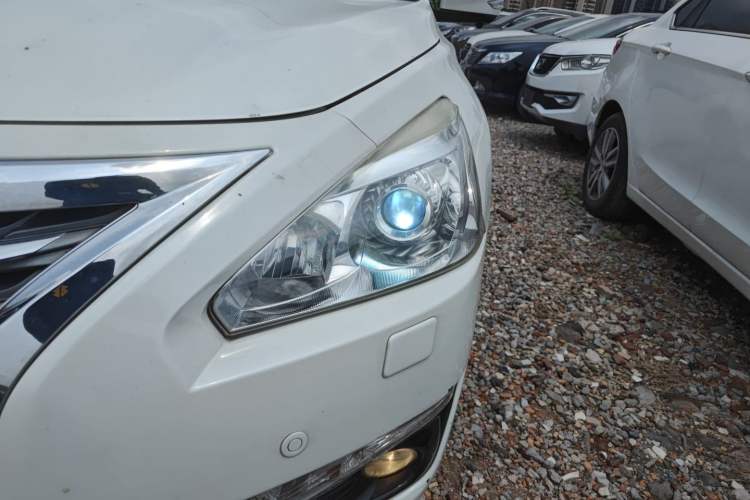 Used Nissan Teana 2014 Duke 2.5L XV Glory Edition Left Front Headlight